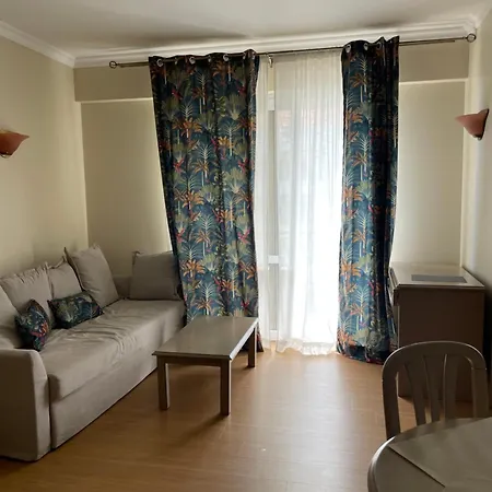 Magical T1 In Ajuda Apartment